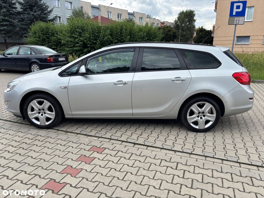 Opel Astra 1.4 Turbo - 9