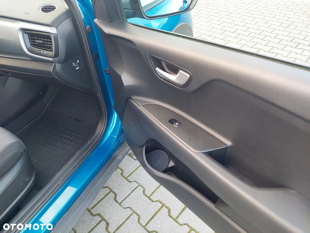 Kia Stonic 1.0 T-GDI L Business Line - 24