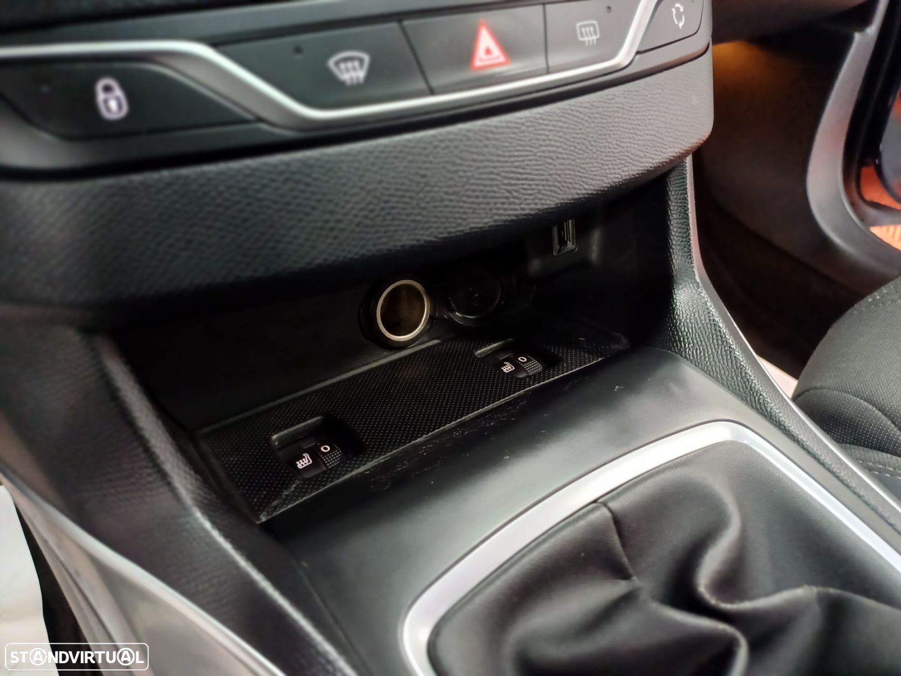 Peugeot 308 SW 1.5 BlueHDi Allure - 21