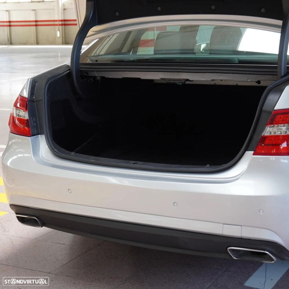 Mercedes-Benz E 300 Bluetec Hybrid Avantgarde - 49
