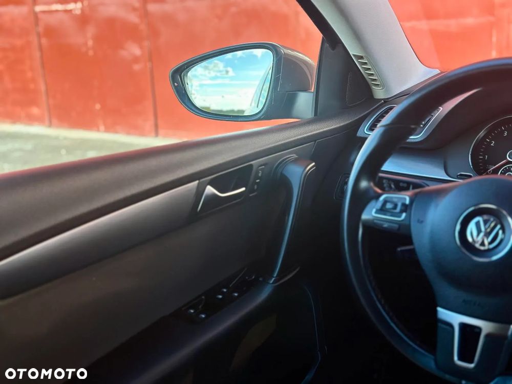 Volkswagen Passat 1.8 TSI BMT Highline - 14