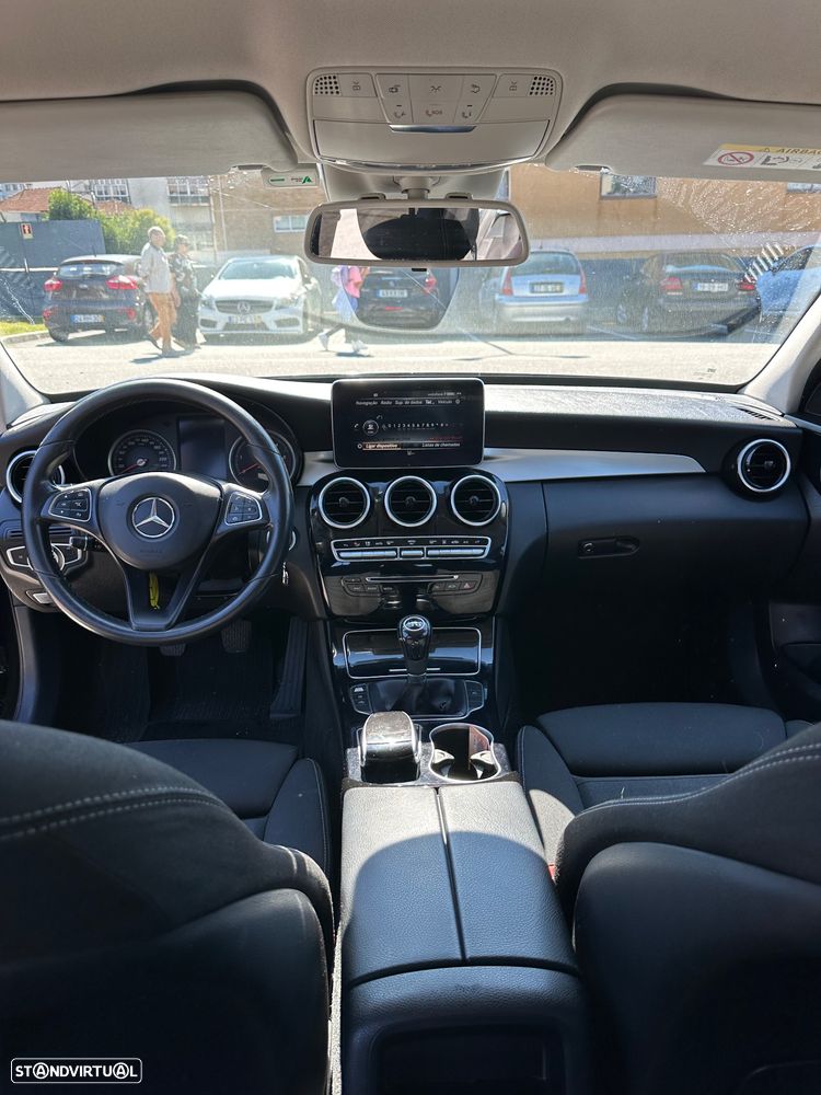 Mercedes-Benz C 200 - 4
