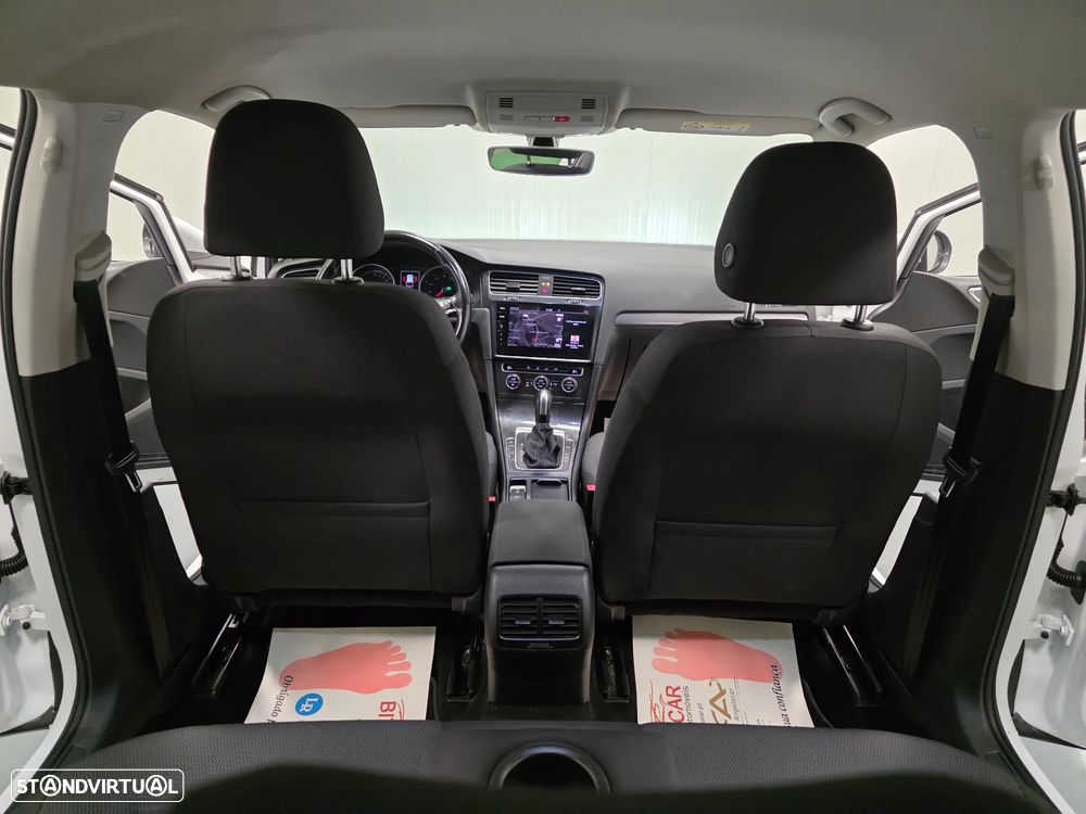 VW e-Golf AC/DC - 19