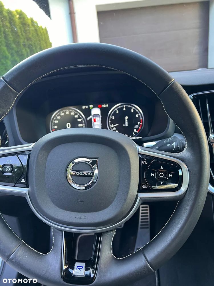 Volvo V60 T4 R-Design - 27