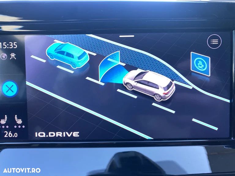 Volkswagen Golf 1.0 eTSI DSG MHEV Life - 21