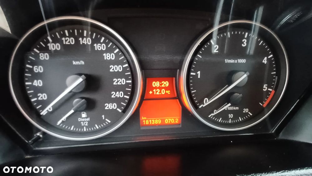 BMW X1 - 12