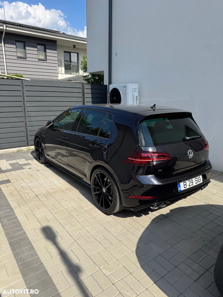 Volkswagen Golf - 19