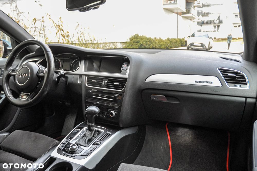 Audi A4 Avant - 10