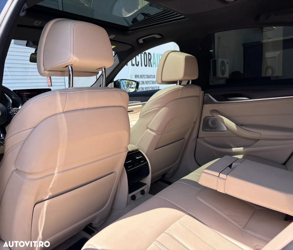 BMW Seria 5 530d xDrive Aut. - 27