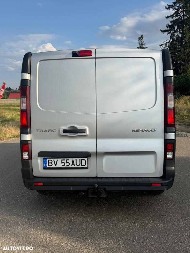 Renault Trafic - 2