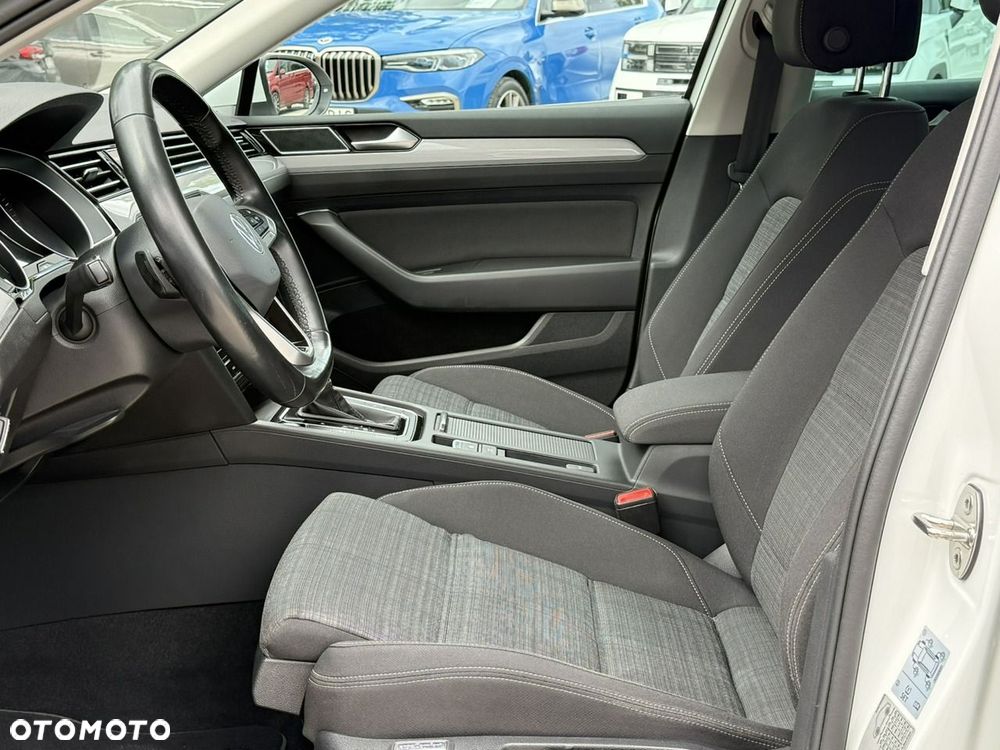 Volkswagen Passat 2.0 TDI EVO Business DSG - 12
