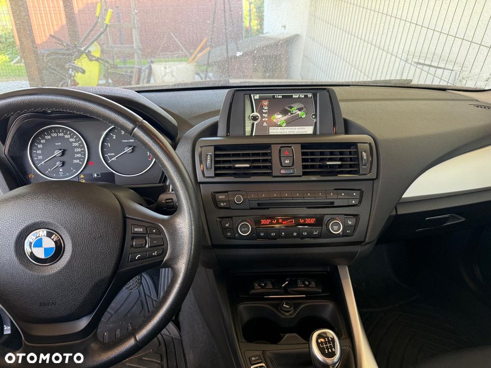 BMW Seria 1 116i Sport Line - 13