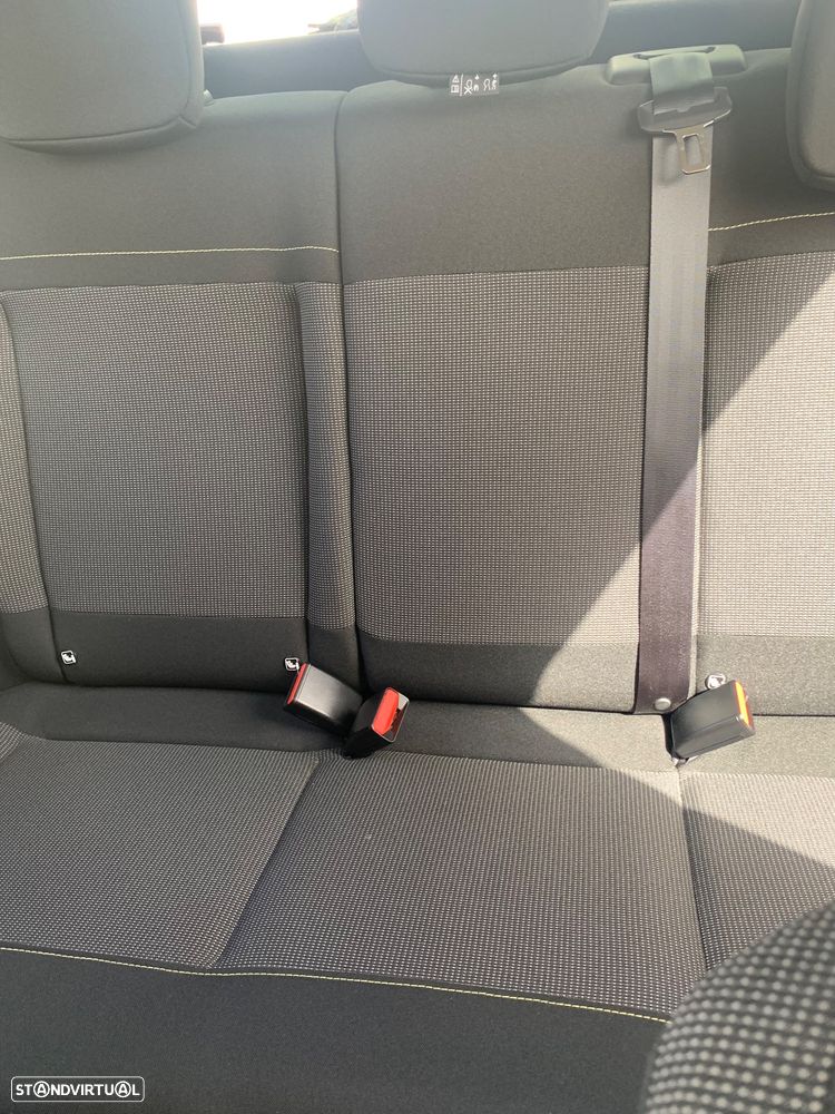 Citroën C3 1.2 PureTech C-Series - 11