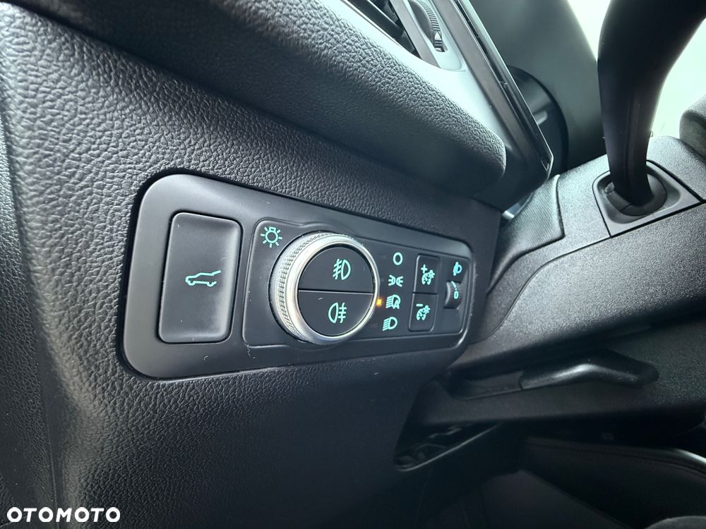 Ford Kuga 2.5 Duratec PHEV ST-LINE X - 13