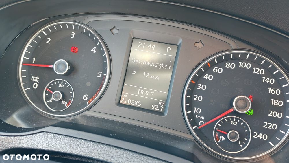 Volkswagen Sharan 2.0 TDI DSG BlueMotion Technology Comfortline - 13