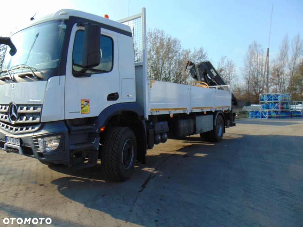 Mercedes-Benz AROCS - 4