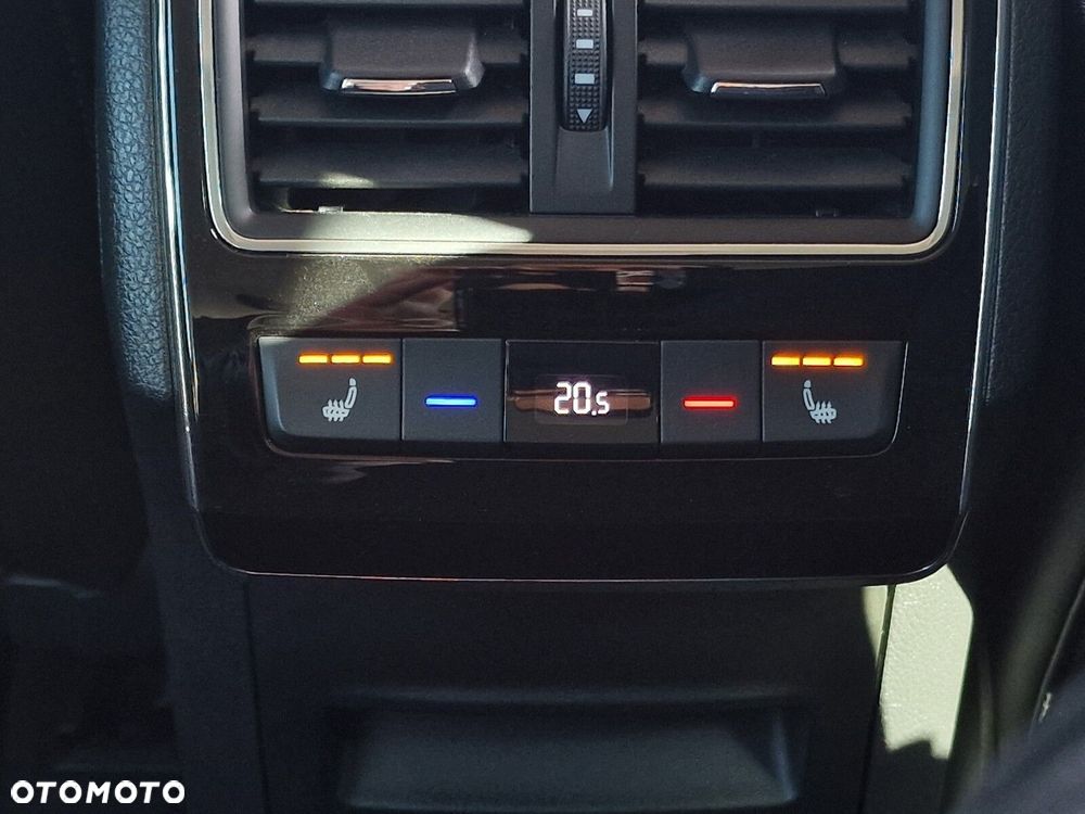 Skoda Superb 2.0 TDI SCR 4x4 L&K DSG - 18