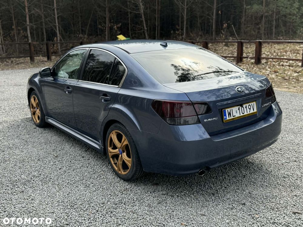 Subaru Legacy - 7