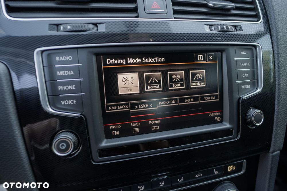 Volkswagen Golf - 29