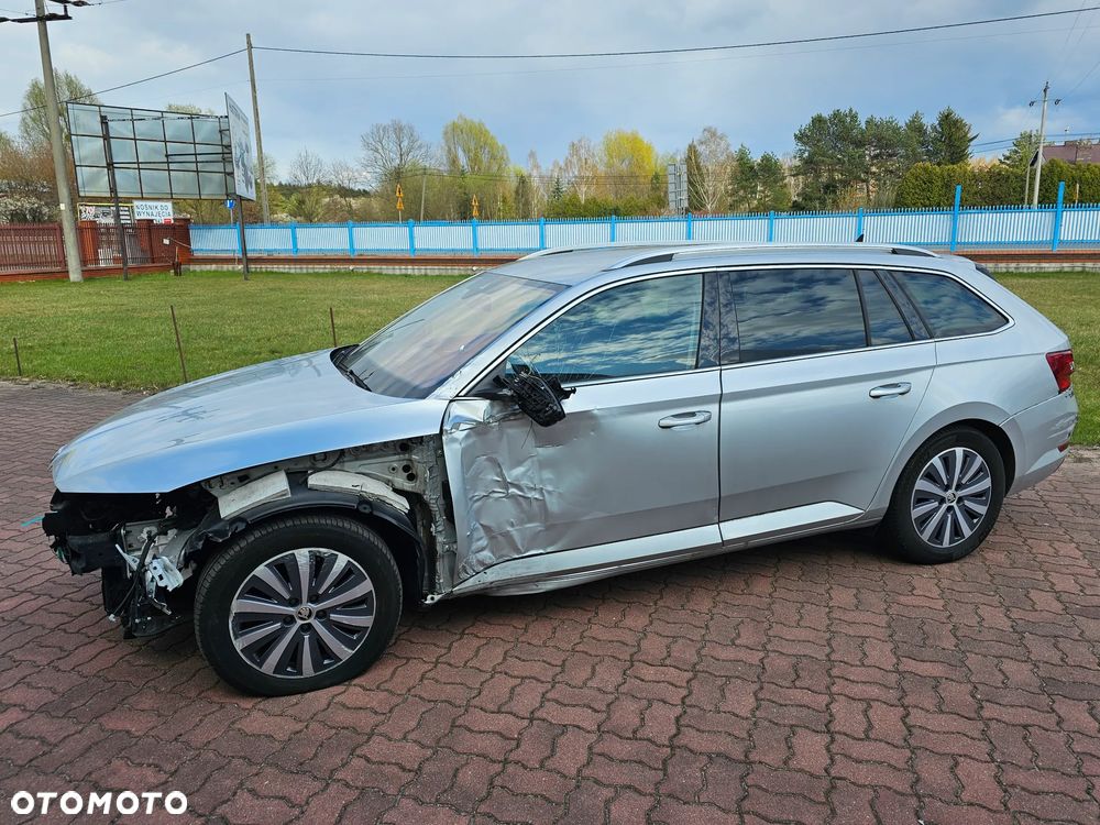 Skoda Superb 2.0 TDI SCR Style DSG - 8