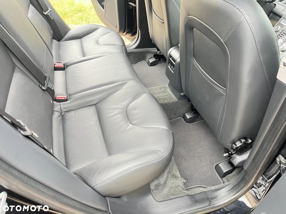 Volvo XC 60 D5 AWD Momentum - 14