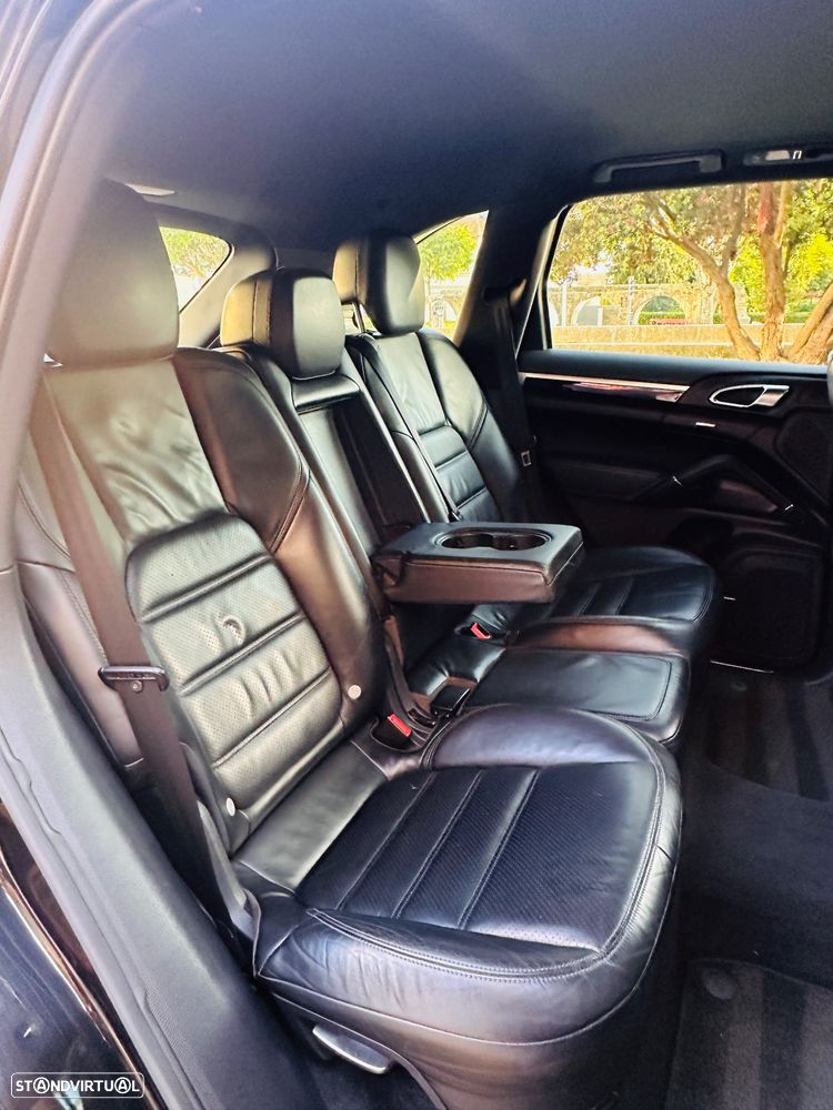 Porsche Cayenne S - 7