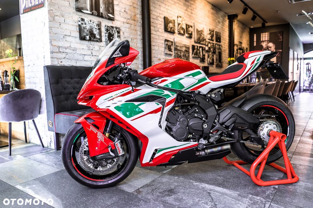 MV AGUSTA F3 - 11
