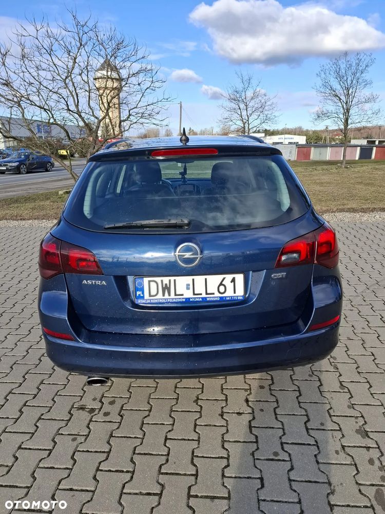 Opel Astra 2.0 CDTI DPF Sports Tourer - 11