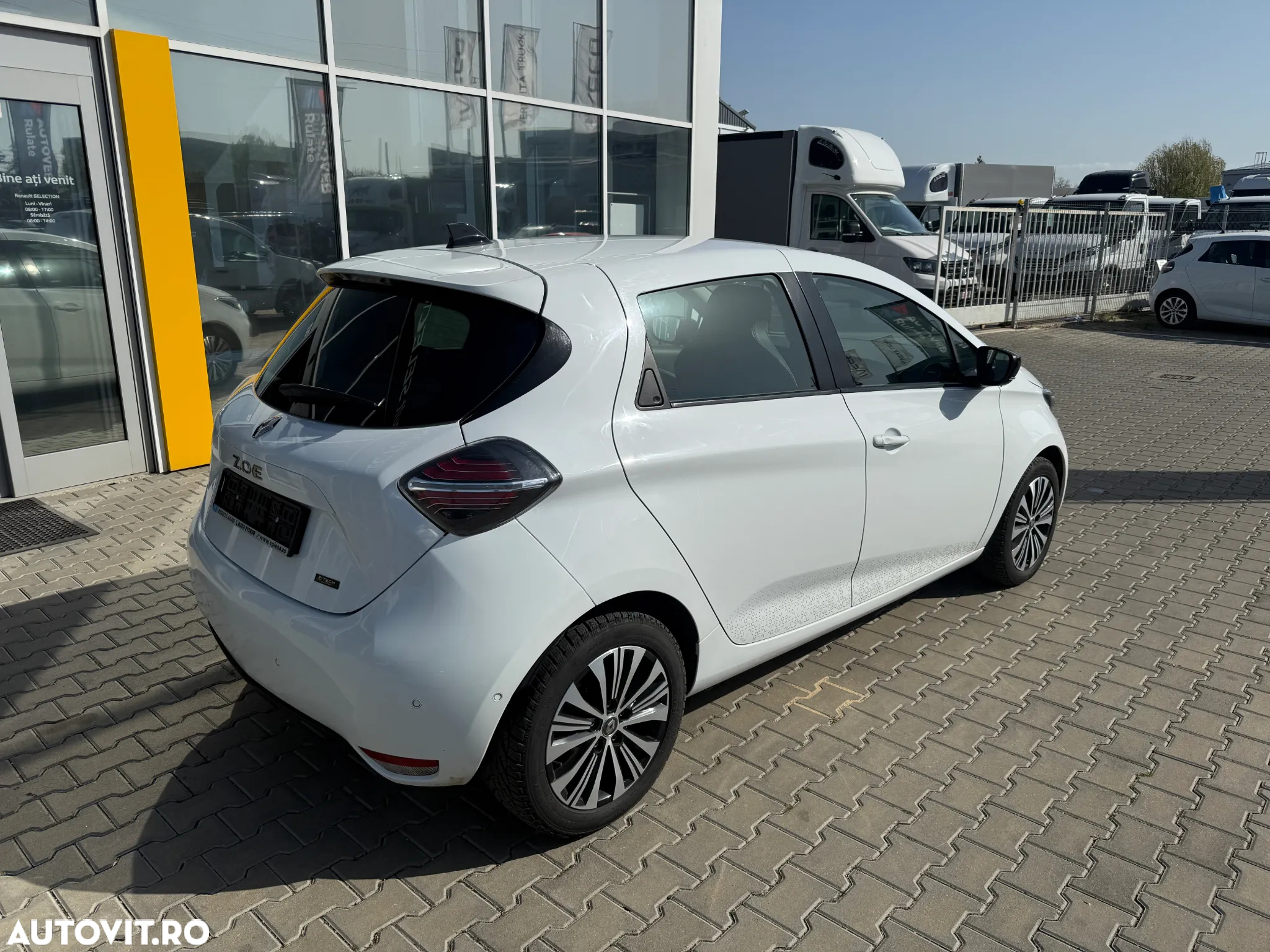 Renault ZOE 50 R135 Iconic - 4