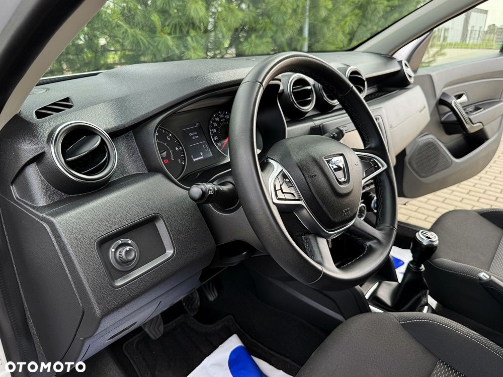 Dacia Duster 1.6 SCe Comfort - 28