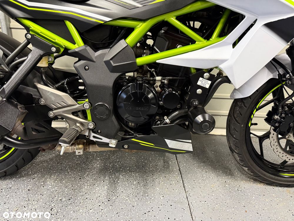 Kawasaki Z - 6