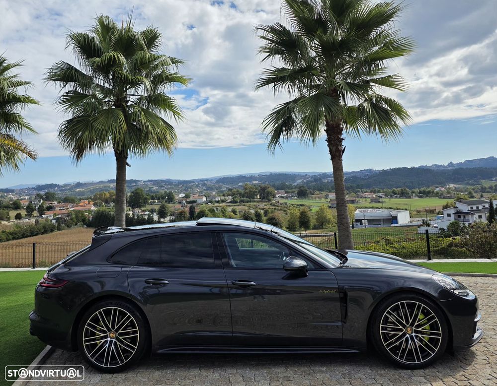 Porsche Panamera Sport Turismo 4 E-Hybrid Platinum Edition - 18