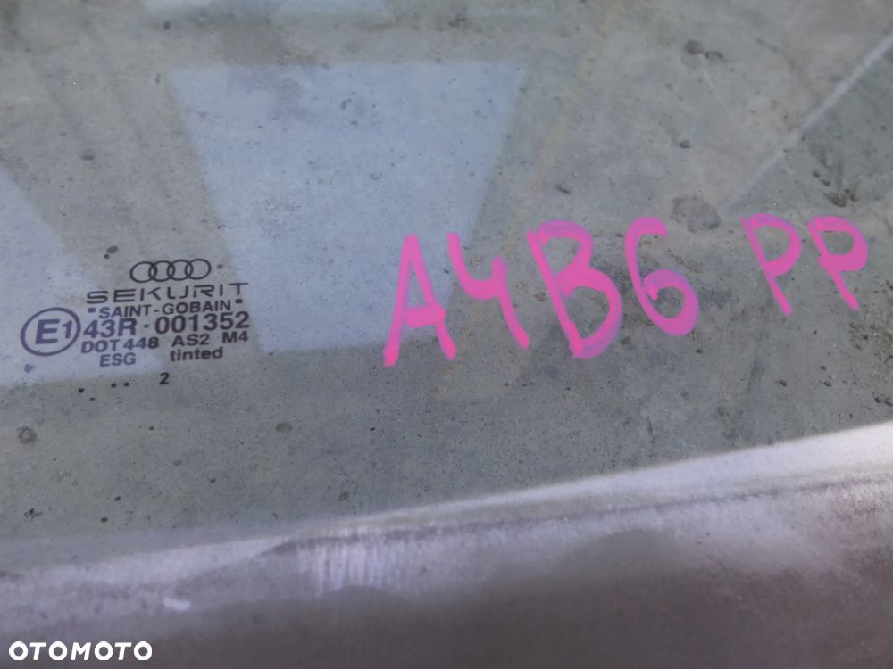 AUDI A4 B6 SZYBA DRZWI PRAWY PRZÓD ORYGINAŁ 2002R - 2