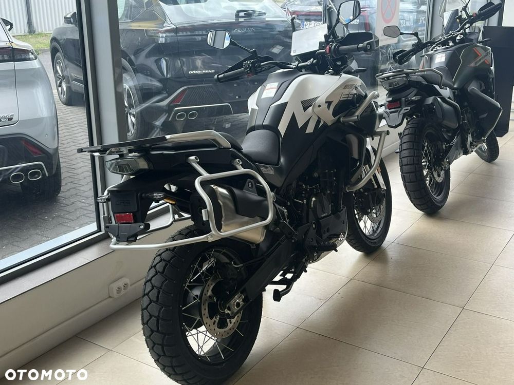 CFMoto MT - 3
