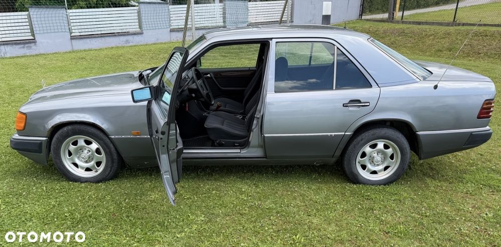Mercedes-Benz W124 (1984-1993) - 6