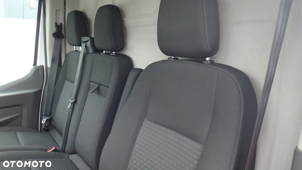 Ford TRANSIT - 12