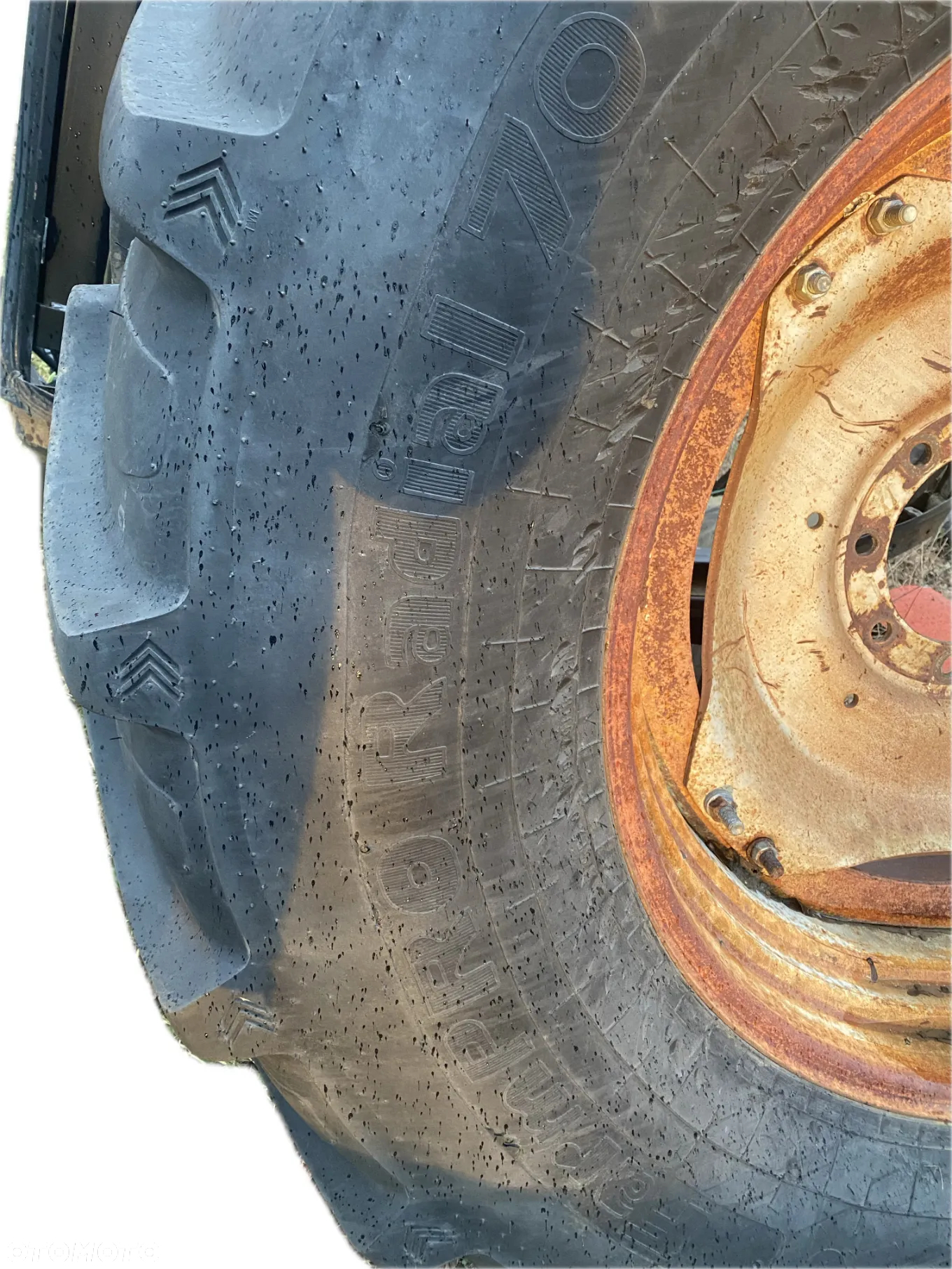 KOMPLET OPON ALLIANCE FARMAL PRO RADIAL 70 480/70R28 PRZÓD TYŁ ROZMIAR 580/70R38 STAN PRAWIE JAK NOWE BIEŻNIK 99% TYŁ 98% PRZÓD - 4