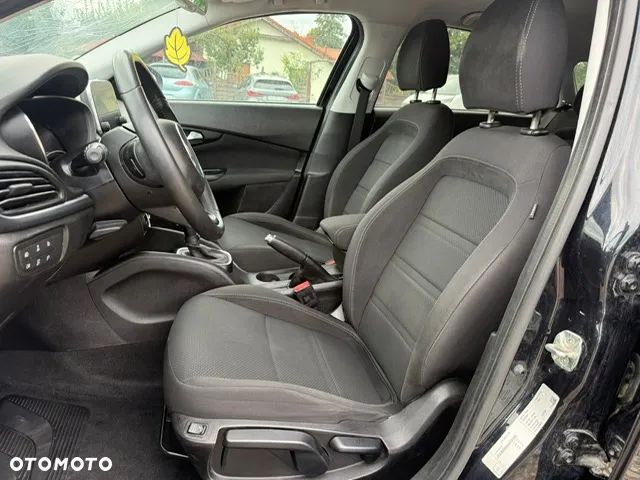 Fiat Tipo 1.6 MultiJet 16v Lounge DDCT - 14
