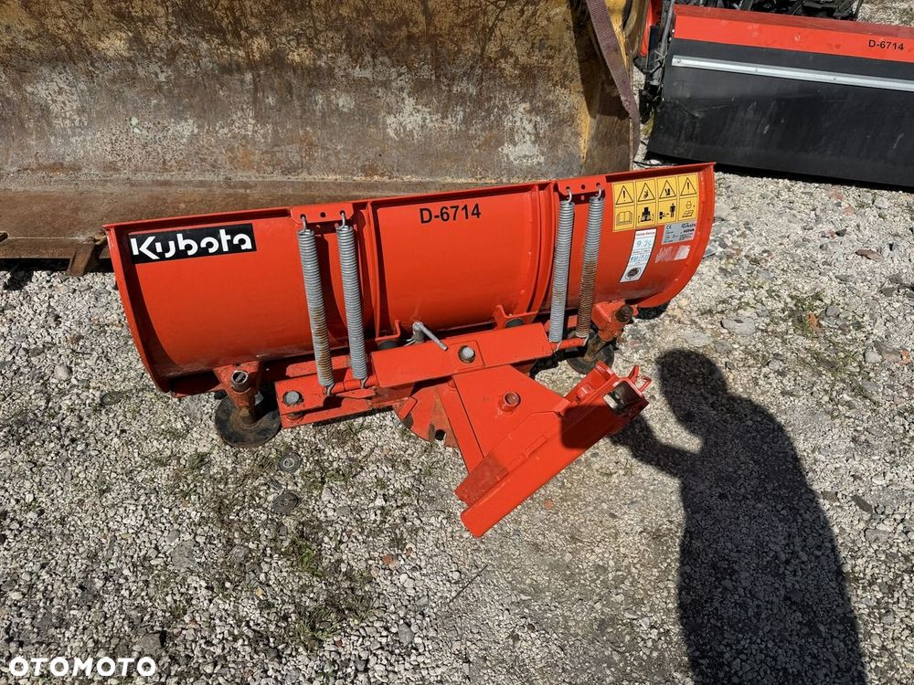Kubota B2231HC - 5