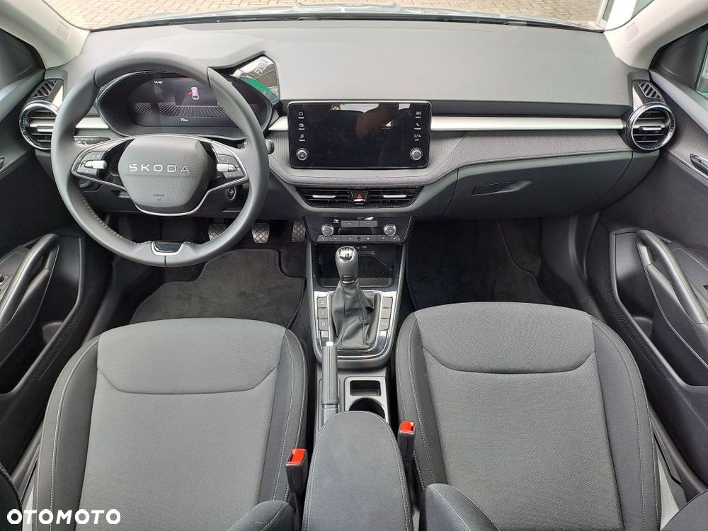 Skoda Fabia 1.0 TSI Drive - 8