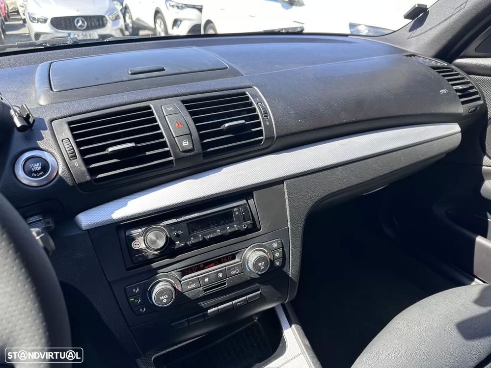 BMW 118 d Pack M - 26