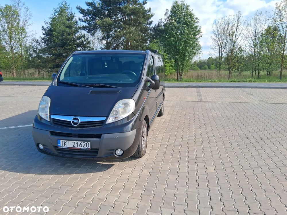 Opel Vivaro - 1