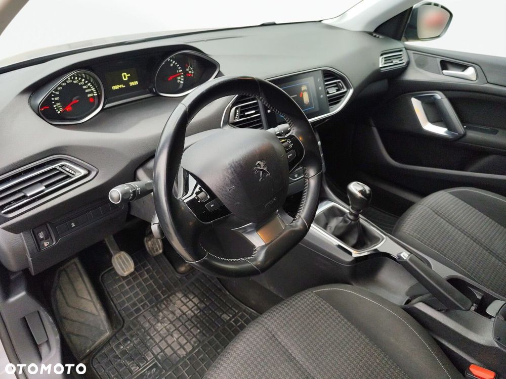 Peugeot 308 - 9