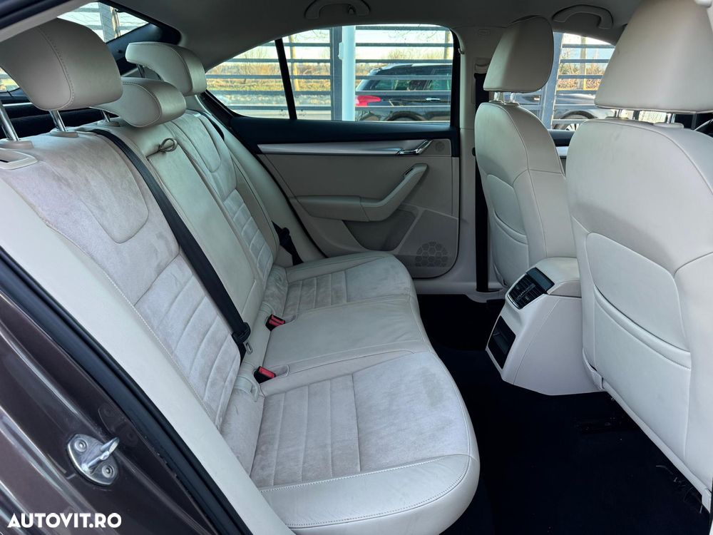 Skoda Octavia 1.6 TDI DSG Style - 17