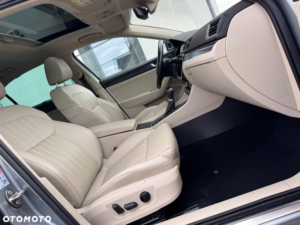 Skoda Superb 2.0 TSI Sportline DSG - 22