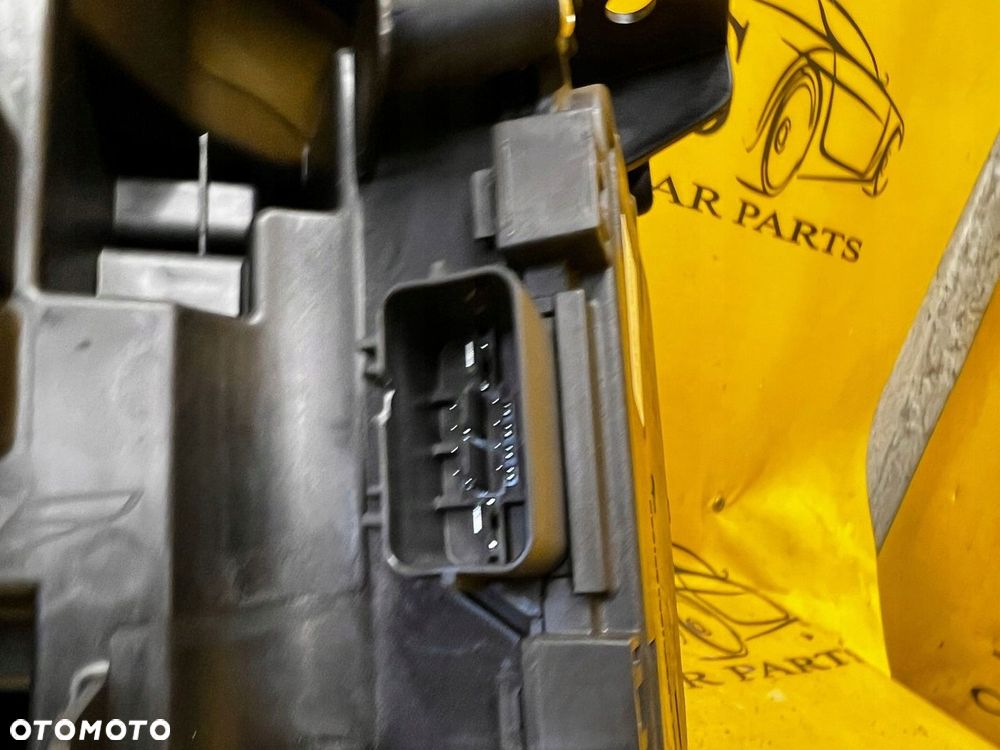 KOMPLET LAMPY REFLEKTORY PRZÓD FULL LED GENESIS GV70 EUROPA - 15