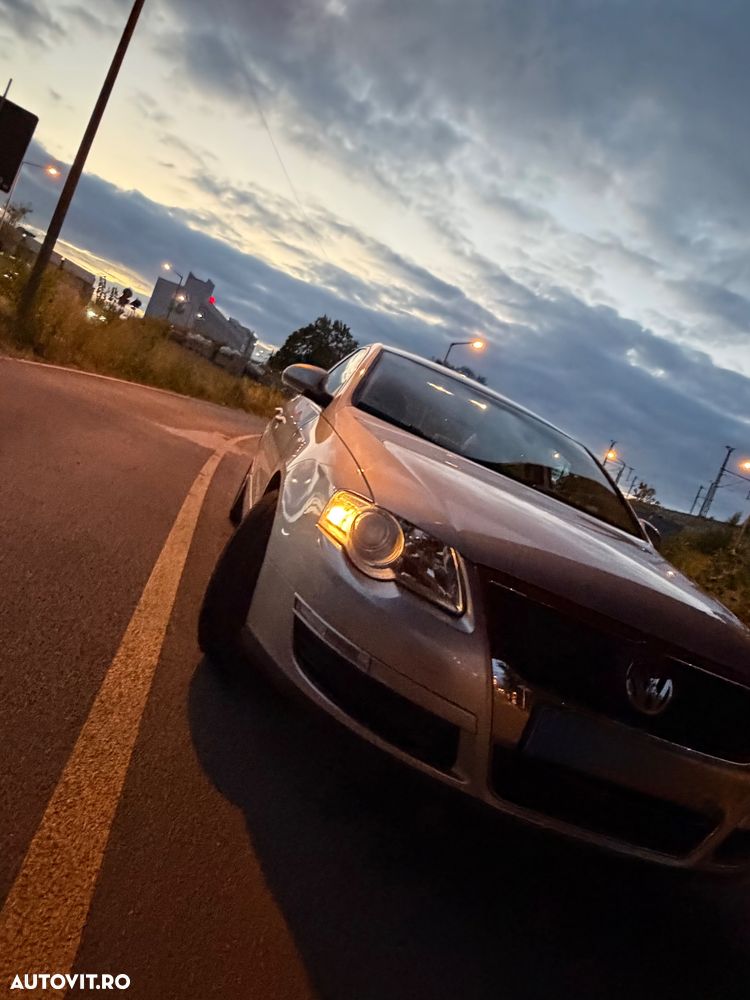 Volkswagen Passat - 2