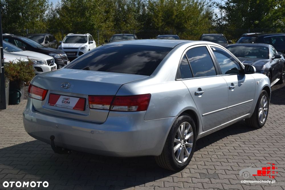 Hyundai Sonata - 10