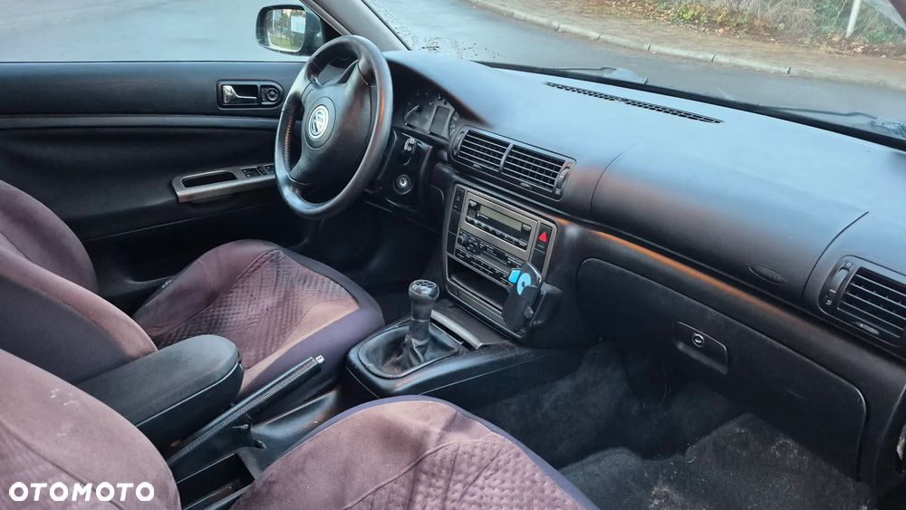 Volkswagen Passat Variant 1.9 TDI Trendline - 8