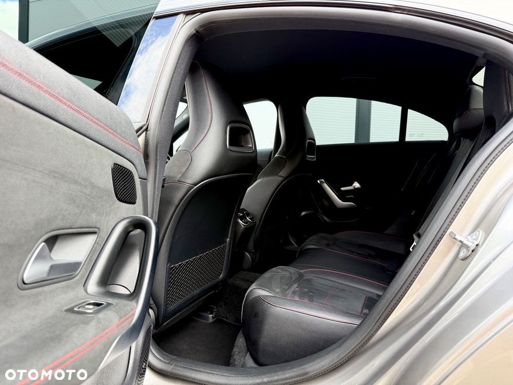 Mercedes-Benz CLA 180 d 7G-DCT AMG Line - 25